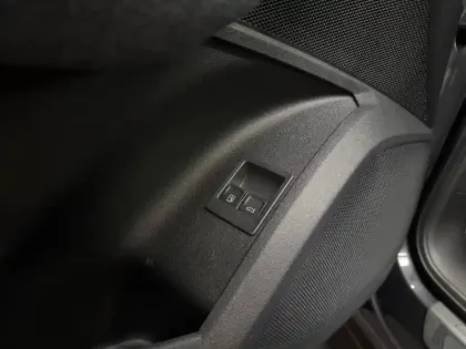 Photo 34 Audi Q5  e-hybrid 299 ch S tronic 7 Quattro