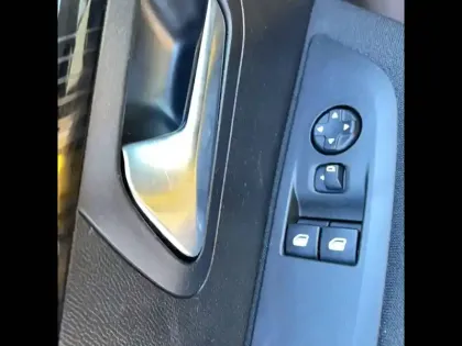 Photo 12 Peugeot 208  PureTech 75 S&S BVM5