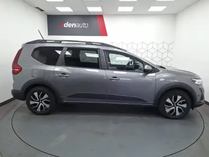 Photo 9 Dacia Jogger  Hybrid 140 7 places GSR2