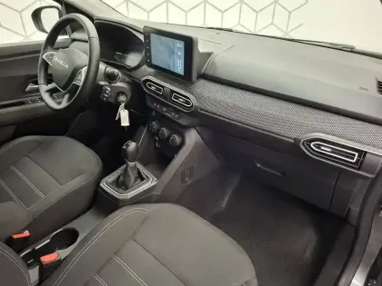 Photo 26 Dacia Jogger  Hybrid 140 7 places GSR2