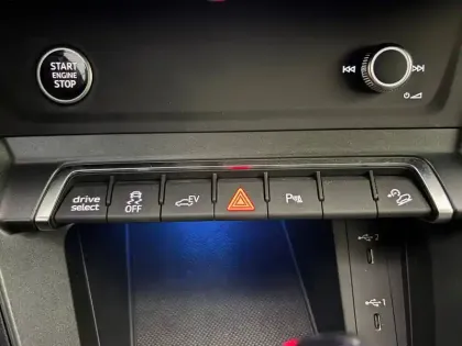 Photo 123 Audi Q3  Sportback 45 TFSIe  245 ch S tronic 6