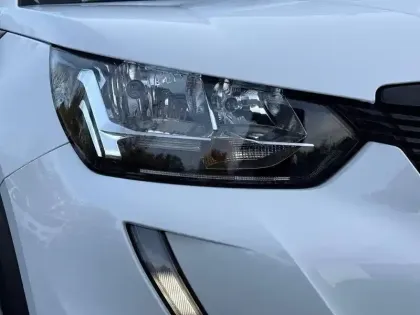 Photo 36 Peugeot 2008  PureTech 130 S&S EAT8