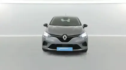 Photo 16 Renault Clio  E-Tech full hybrid 145