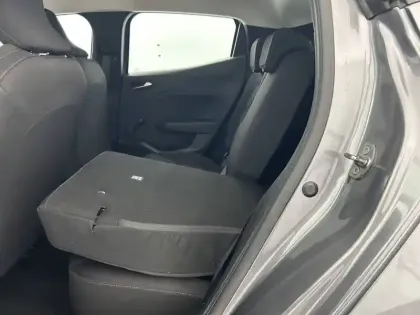 Photo 33 Renault Clio  E-Tech full hybrid 145