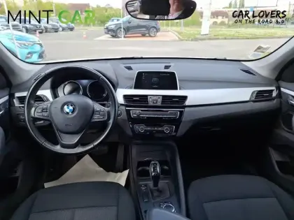 Photo 14 BMW X1  sDrive 18i 140 ch DKG7
