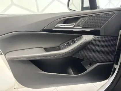 Photo 32 BMW Serie 2 Active Tourer 218i 136 ch DKG7