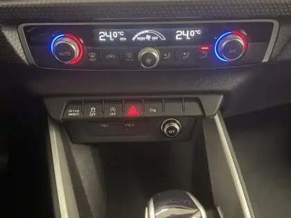 Photo 23 Audi A1  Sportback 30 TFSI 110 ch S tronic 7