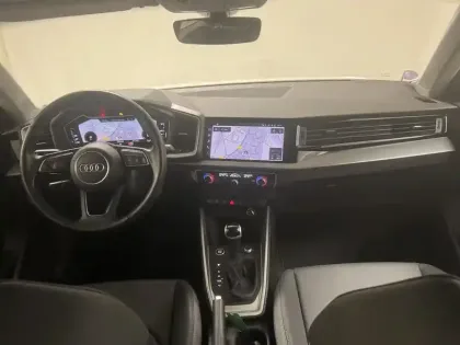 Photo 17 Audi A1  Sportback 30 TFSI 110 ch S tronic 7