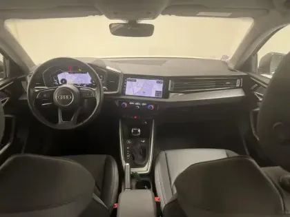 Photo 16 Audi A1  Sportback 30 TFSI 110 ch S tronic 7