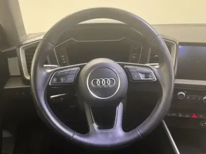 Photo 18 Audi A1  Sportback 30 TFSI 110 ch S tronic 7