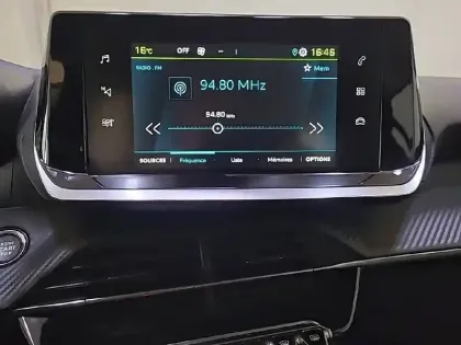 Photo 18 Peugeot 208  Electrique 50 kWh 136ch