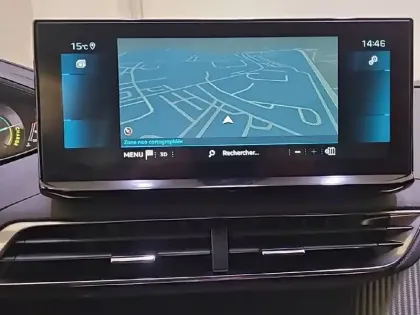 Photo 18 Peugeot 5008  Hybrid 136 e-DCS6