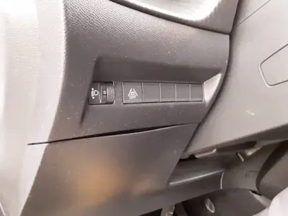 Photo 22 Peugeot 208  PureTech 100 S&S BVM6