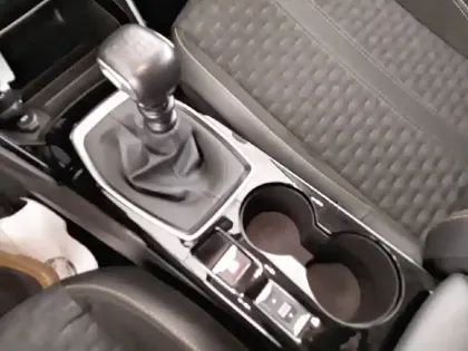 Photo 13 Peugeot 208  PureTech 100 S&S BVM6