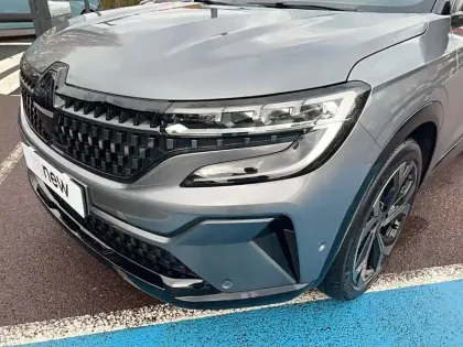 Photo 10 Renault Austral  E-Tech full hybrid 200 GSR2