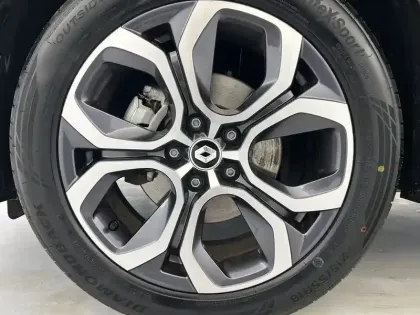 Photo 8 Renault Captur  E-Tech full hybrid 145