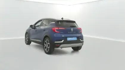 Photo 2 Renault Captur  E-Tech full hybrid 145