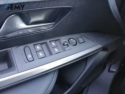 Photo 14 Peugeot 3008  Hybrid 145 e-DCS6