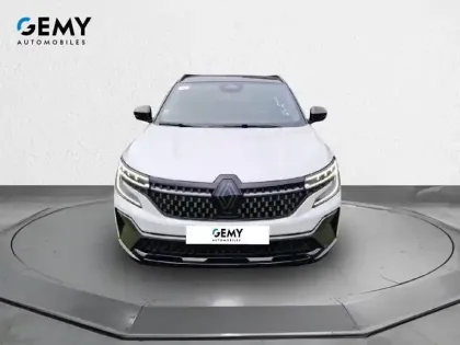 Photo 1 Renault Austral  E-Tech hybrid 200