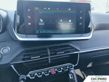 Photo 12 Peugeot 208  Electrique 50 kWh 136ch