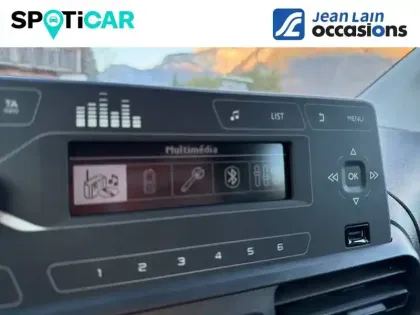 Photo 18 Citroën Berlingo  Taille M BlueHDi 100 S&S BVM6