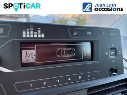 Photo 19 Citroën Berlingo  Taille M BlueHDi 100 S&S BVM6