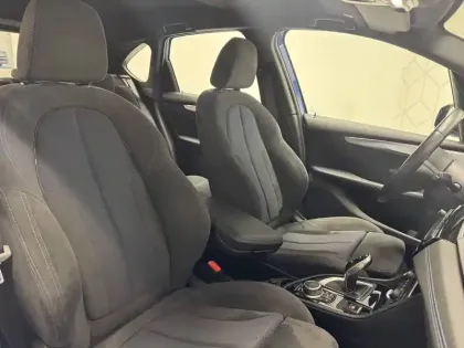 Photo 12 BMW Serie 2 Active Tourer 218i 140 ch DKG7