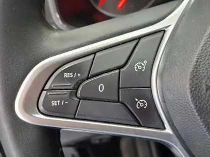 Photo 22 Renault Clio Gén. V (BJA) Ph1 Business 5