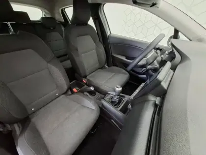 Photo 48 Renault Clio Gén. V (BJA) Ph1 Business 5