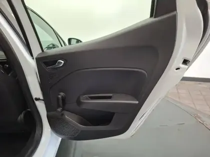 Photo 61 Renault Clio Gén. V (BJA) Ph1 Business 5