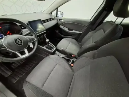 Photo 57 Renault Clio Gén. V (BJA) Ph1 Business 5