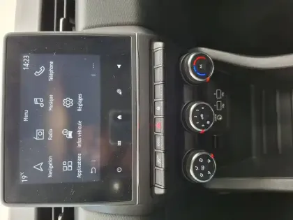 Photo 13 Renault Clio Gén. V (BJA) Ph1 Business 5