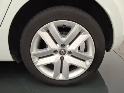 Photo 54 Renault Clio Gén. V (BJA) Ph1 Business 5