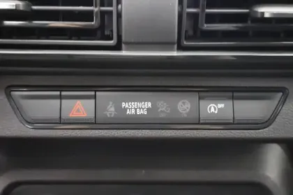 Photo 4 Dacia Sandero  SCe 65