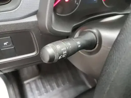 Photo 33 Renault EXPRESS (30) Gén. I Ph1 Confort 4