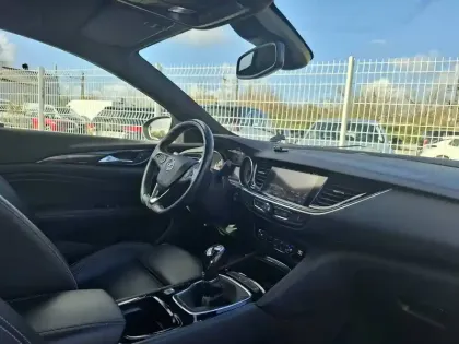 Photo 44 Opel Insignia  Grand Sport 1.5 Turbo 165 ch