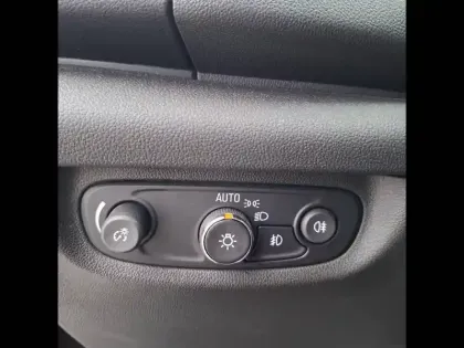 Photo 23 Opel Insignia  Grand Sport 1.5 Turbo 165 ch