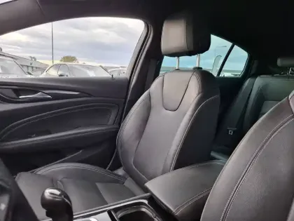 Photo 24 Opel Insignia  Grand Sport 1.5 Turbo 165 ch