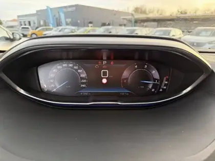 Photo 9 Peugeot 3008  BlueHDi 130ch S&S EAT8