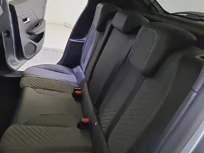 Photo 11 Peugeot 208  PureTech 100 S&S BVM6