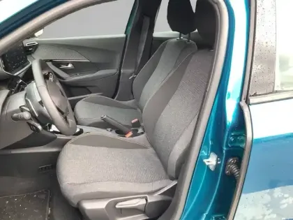 Photo 76 Peugeot 2008  Hybrid 145 e-DCS6