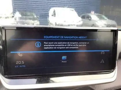 Photo 85 Peugeot 2008  Hybrid 145 e-DCS6