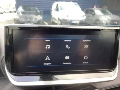 Photo 87 Peugeot 2008  Hybrid 145 e-DCS6