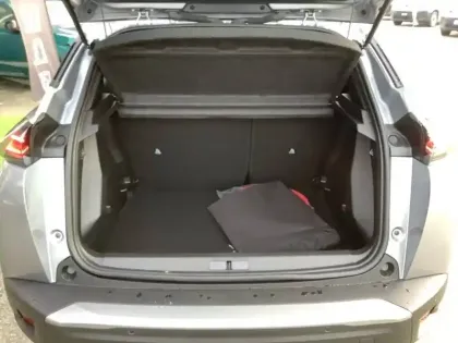 Photo 27 Peugeot 2008  Hybrid 145 e-DCS6