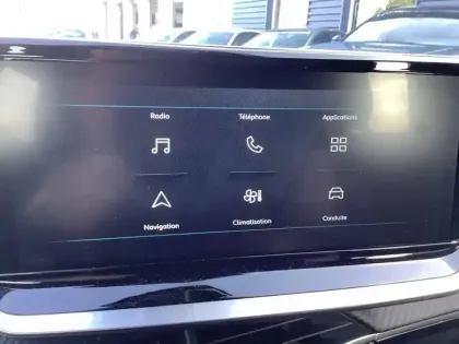 Photo 24 Peugeot 2008  Electrique 54 kWh 156 ch