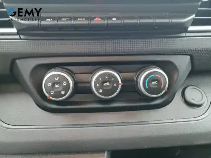 Photo 13 Renault Trafic  FGN L1H1 3000 KG BLUE DCI 130