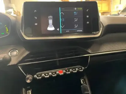 Photo 14 Peugeot 208  Electrique 50 kWh 136ch