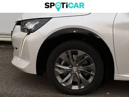 Photo 10 Peugeot 208  Electrique 50 kWh 136ch