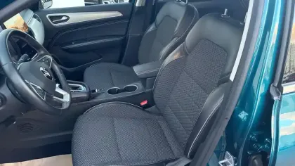 Photo 16 Renault Arkana  mild hybrid 140 EDC FAP - 22