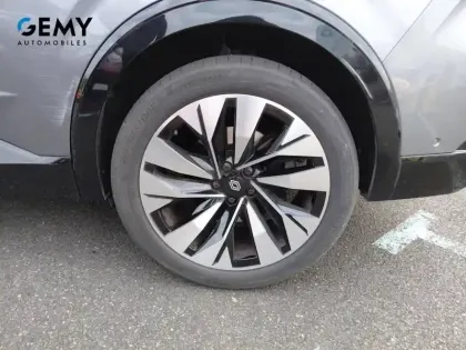 Photo 48 Renault Rafale  E-Tech full hybrid 200